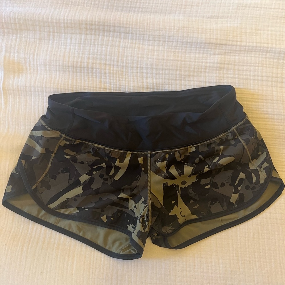 Lululemon Camo Speed Up Lined Short 2.5"